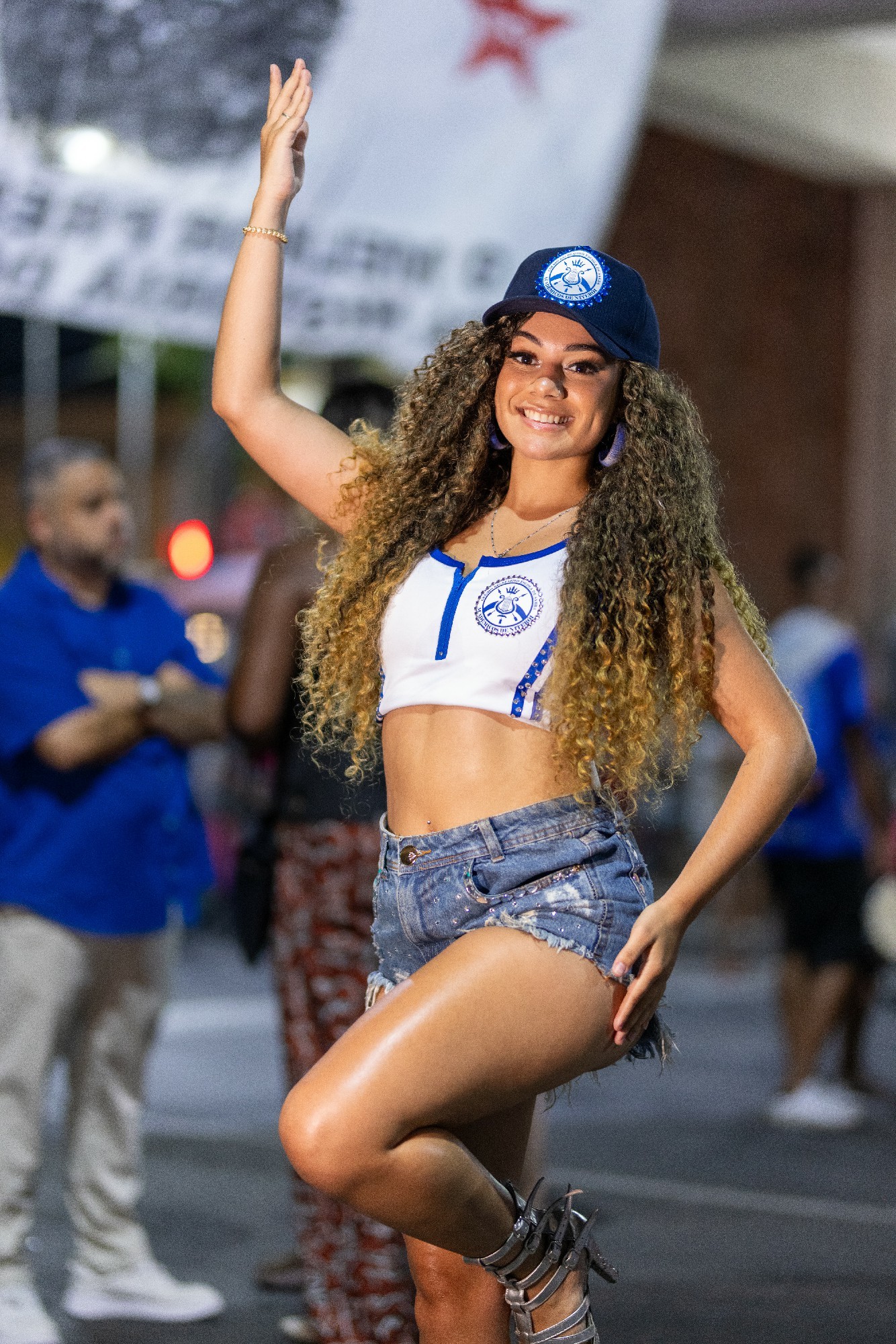 Karinne Rodrigues, rainha da Acadêmicos de Niterói promete impactar com sua fantasia