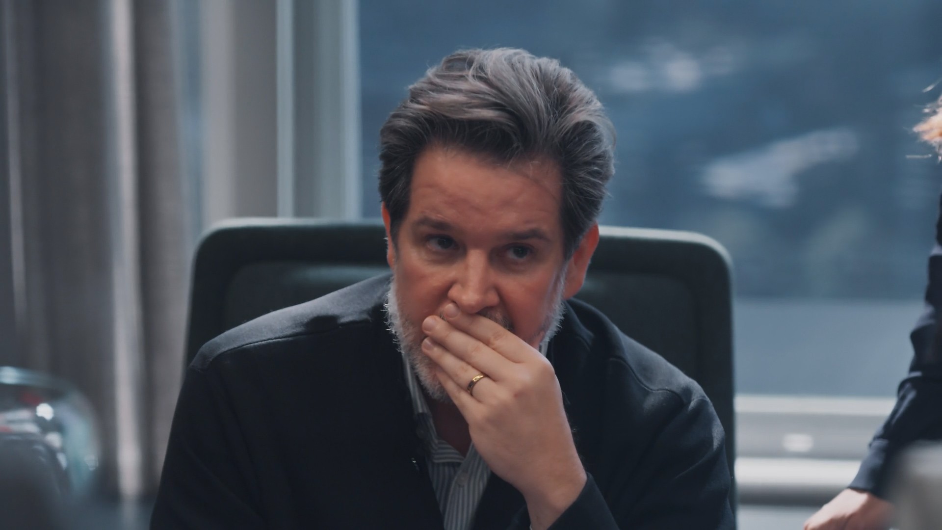 Três Graças: Arminda e Ferette deixam a Fundação ao som de marcha fúnebre