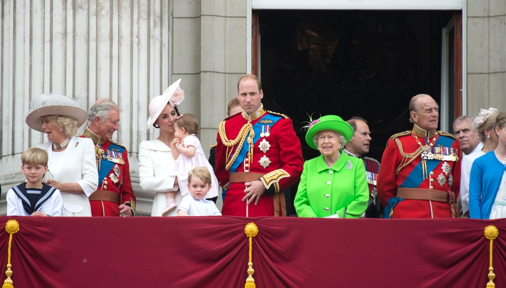 Elizabeth 2ª: Veja 7 ideias para seu look inspiradas na rainha