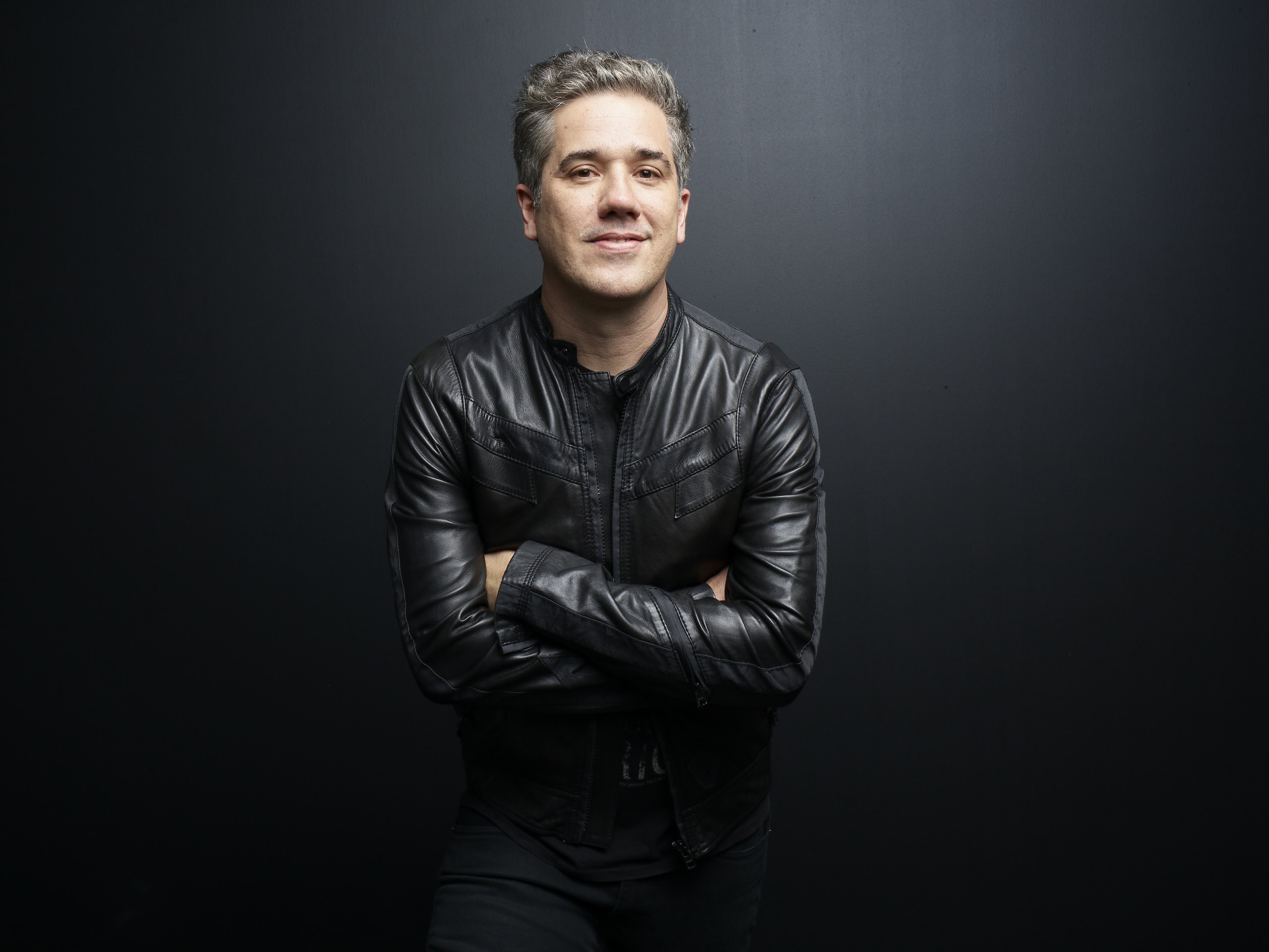 Rogério Flausino lamenta a morte de Lô Borges: 'Querido mestre'