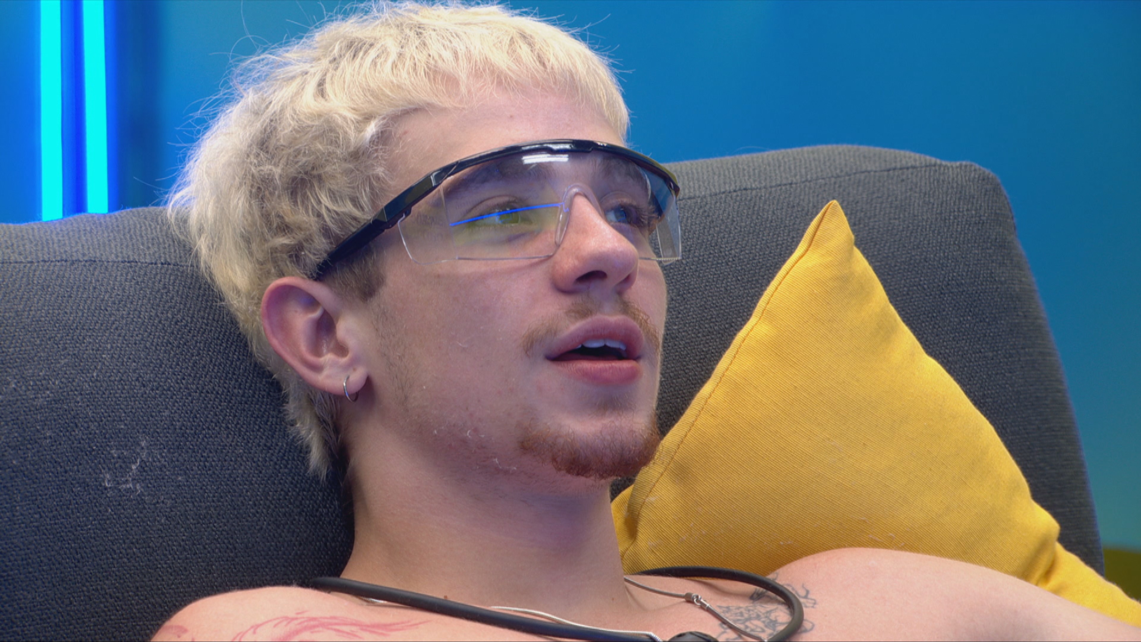 Alvo de grupo, surpresa com brothers e planos para volta: o que rolou com a ida do Juliano para o Quarto Secreto