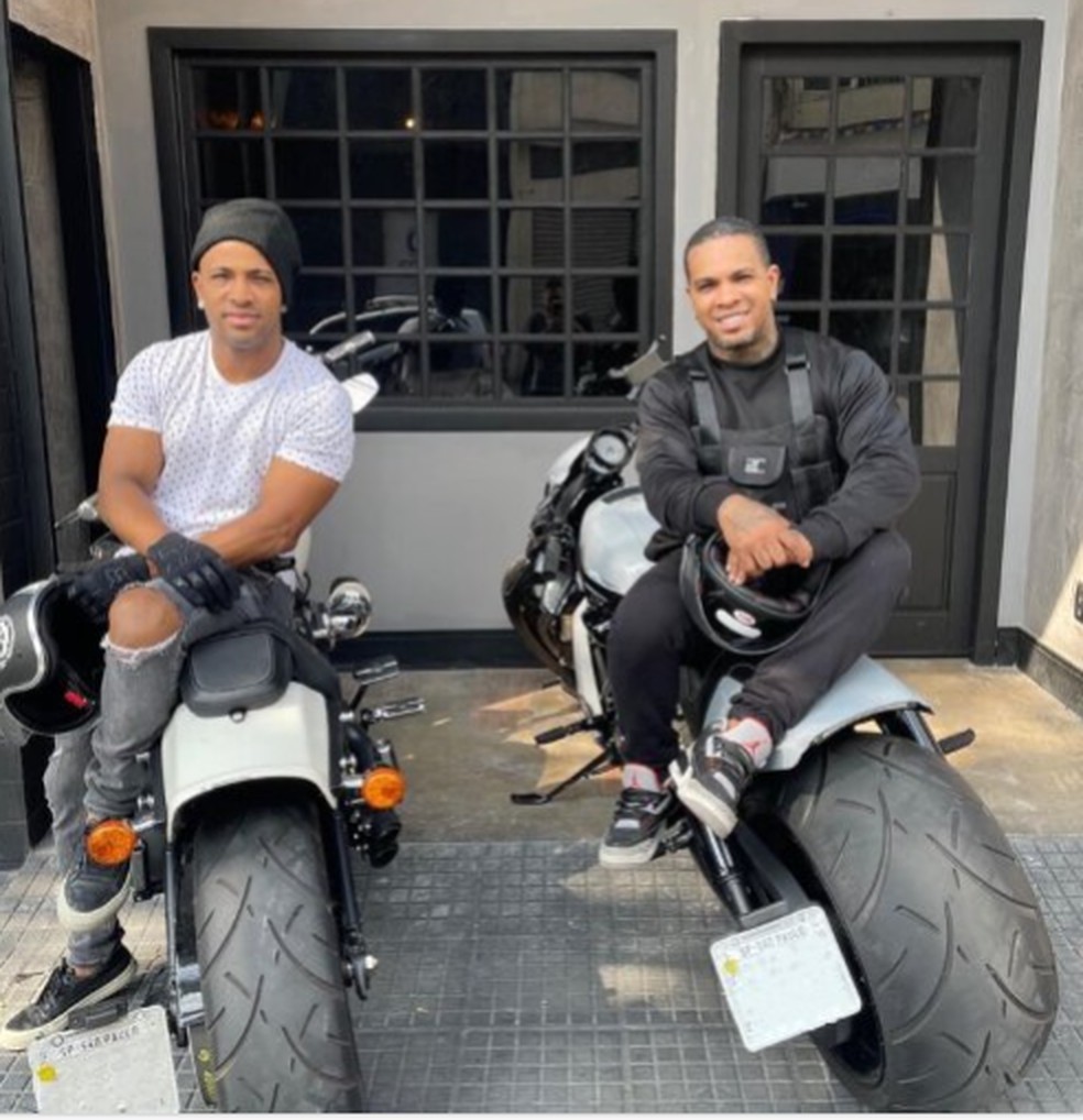 Rodriguinho com o irmão, Daniel, conhecido como Mr. Dan — Foto: Reprodução/Instagram