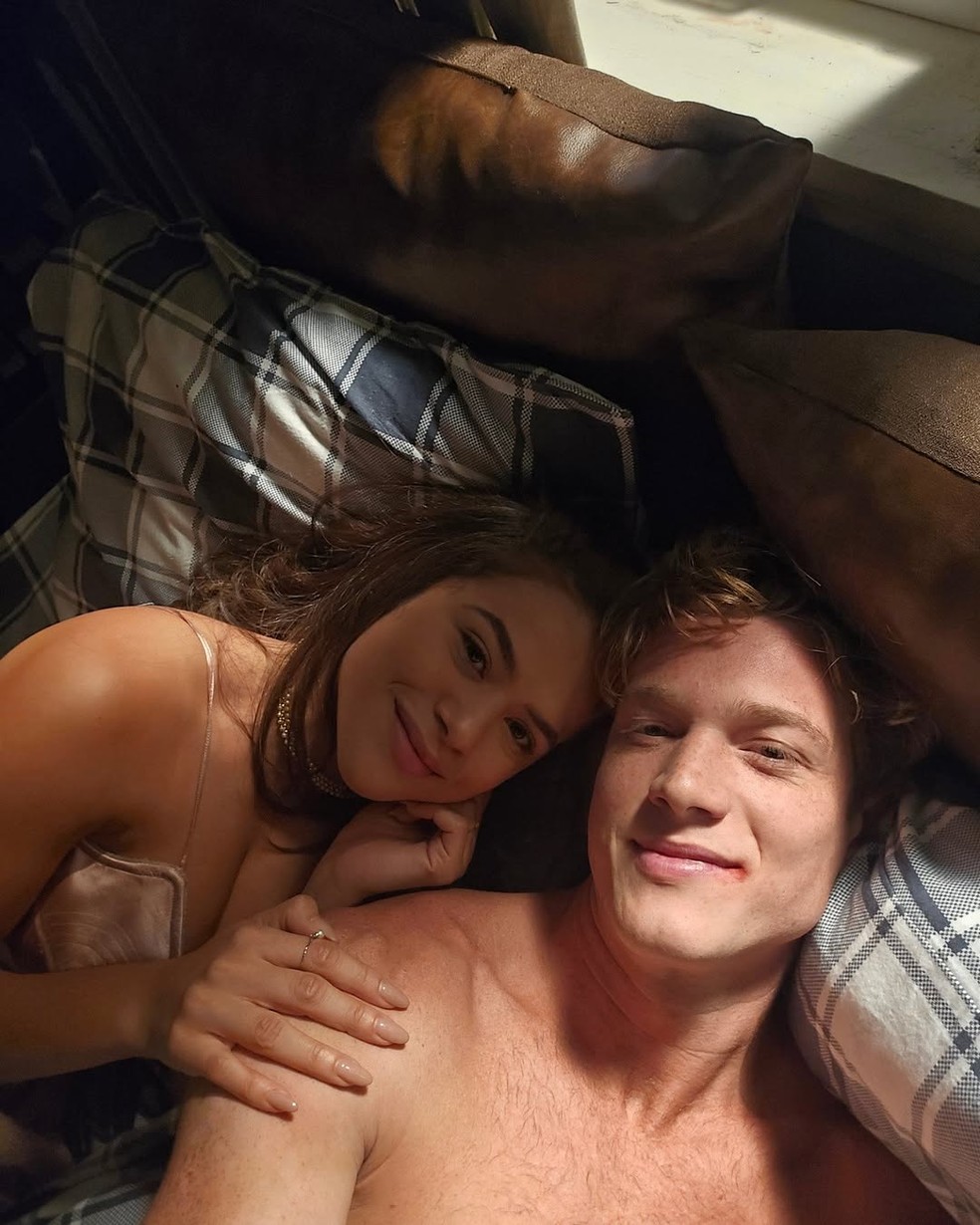 Maisa mostra bastidor de cena do flagra na cama com Pedro Novaes, em Garota  do Momento: Bia sem limites | Garota do Momento | gshow