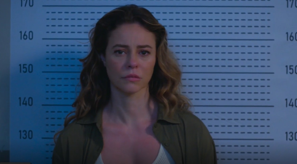 Em capítulo dramático, Heleninha assume que matou Odete Roitman em Vale Tudo; reveja