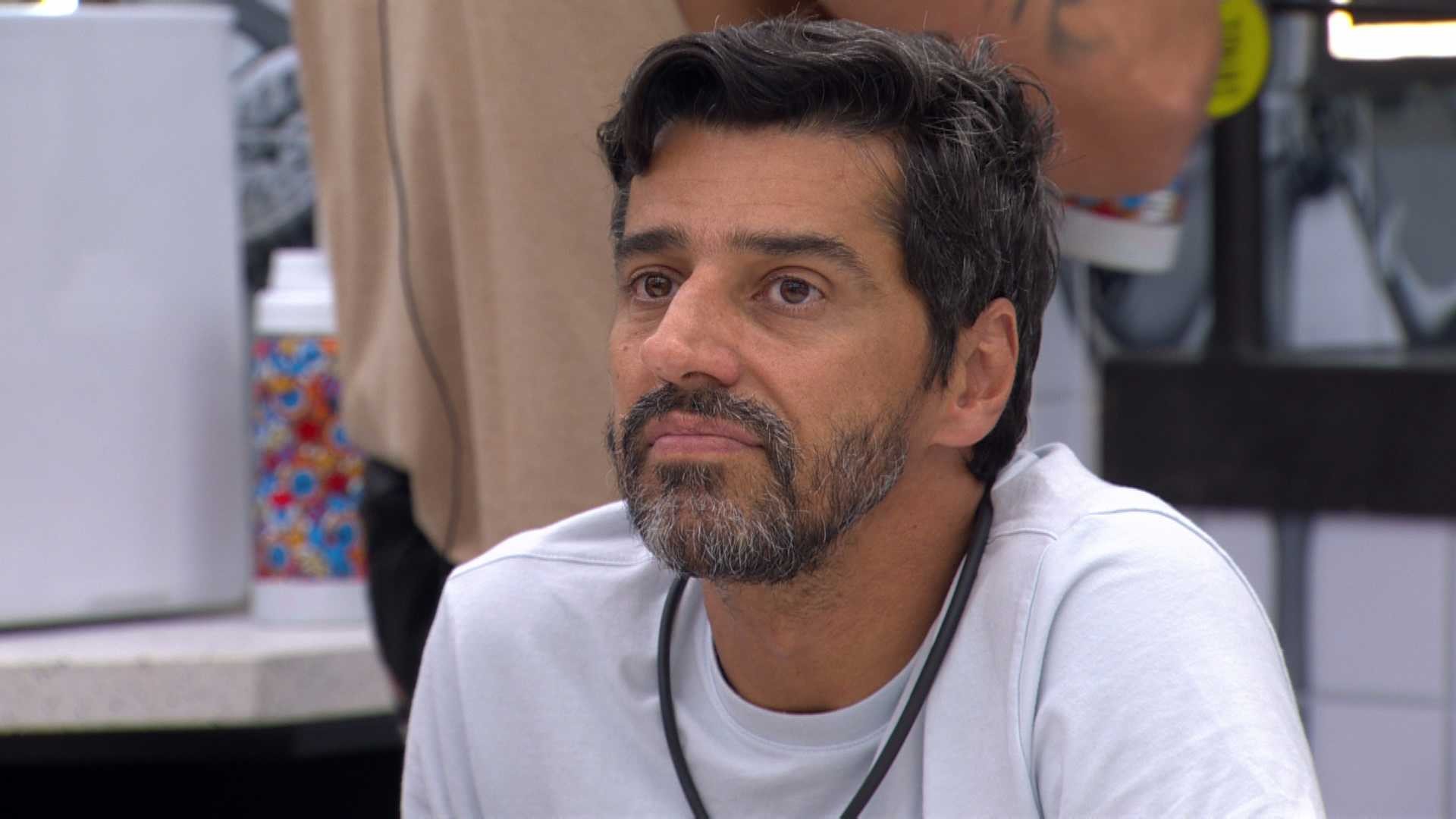 Alberto Cowboy comenta briga de Ana Paula Renault e Babu Santana: 'Ela está se perdendo'