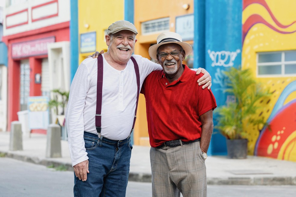 José de Abreu e Antonio Pitanga são os rivais Próspero e Clemente em Por Você — Foto: Globo/ Manoella Mello