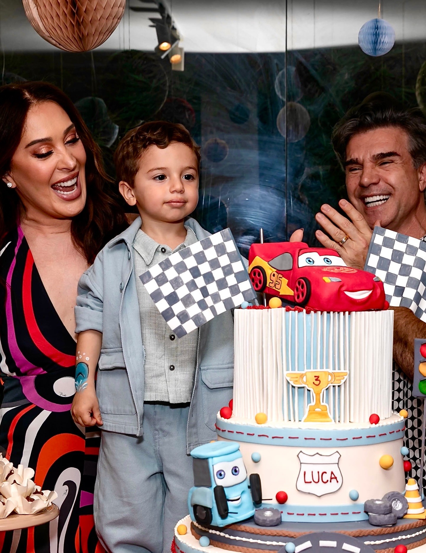 Após temporada em Portugal, Claudia Raia mostra comemoração de 3 anos do filho Luca no Brasil