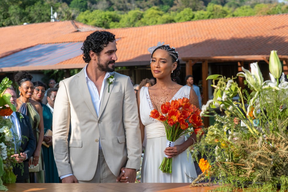 Vale Tudo: Raquel e Ivan se casam no último capítulo — Foto: Globo/Estevam Avellar