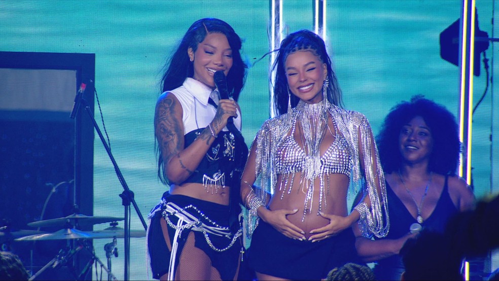 Ludmilla e Brunna anunciam nome da 1ª filha no BBB 25 — Foto: Globo