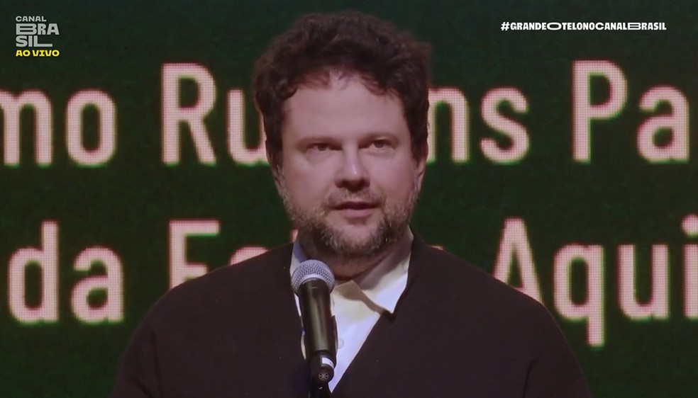 Selton Mello discursa no palco do Prêmio Grande Otelo 2025 após vencer como 'melhor ator' — Foto: Globoplay