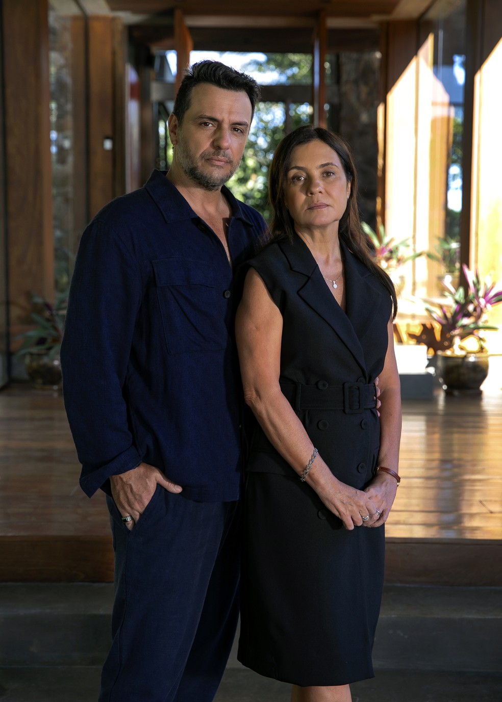 Mania de Você: Rodrigo Lombardi é Molina e Adriana Esteves é Mércia na nova novela das 9 — Foto: Globo / Manoella Mello