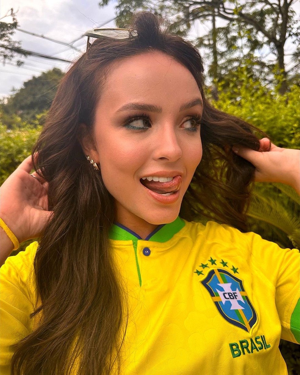 Larissa Manoela demonstra apoio à seleção brasileira — Foto: Reprodução