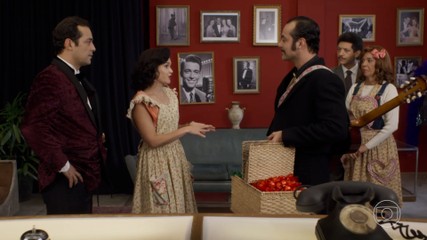 Vídeos do capítulo de 'Garota do Momento' de sábado, 3 de maio de 2025