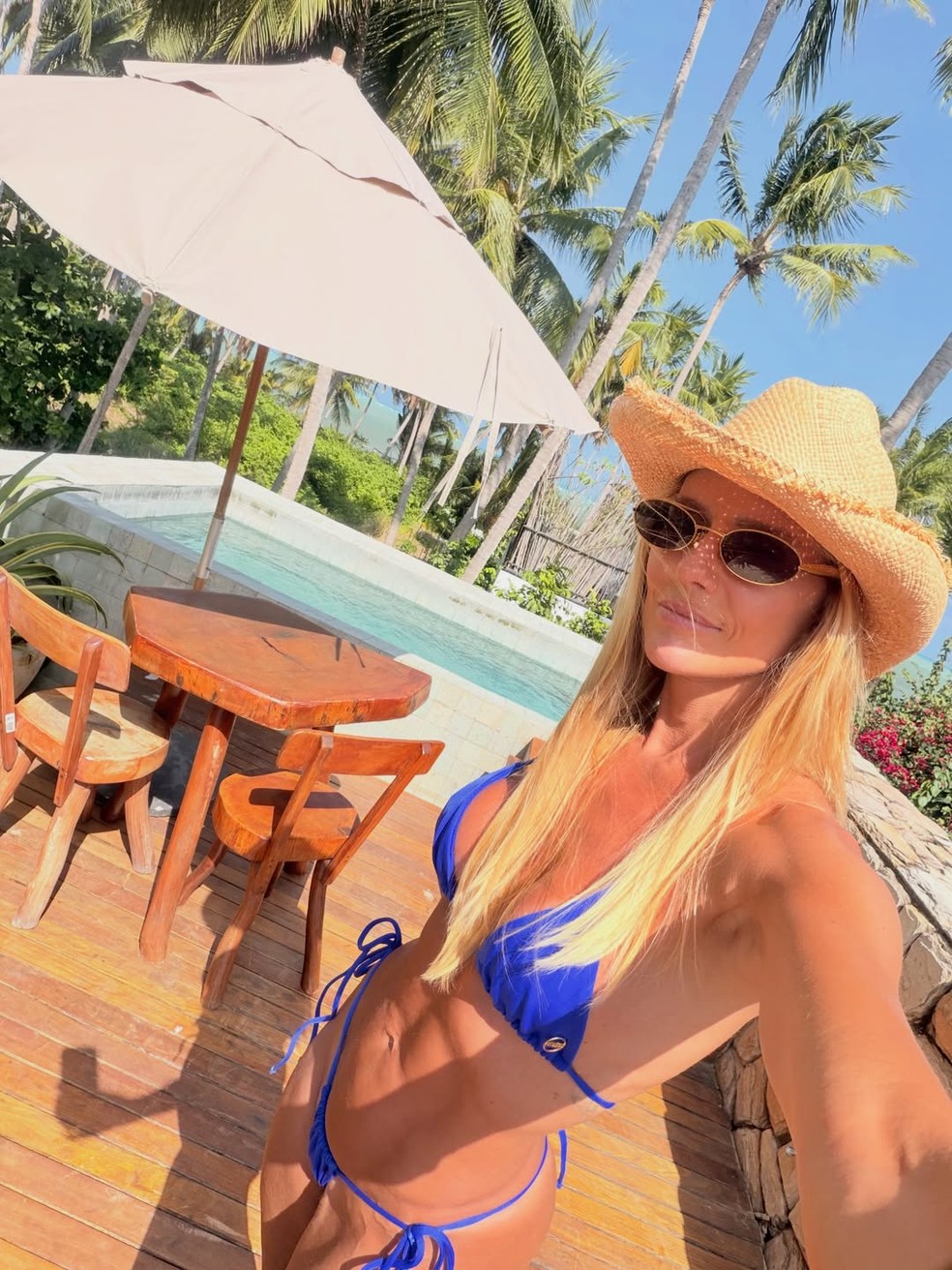 Deborah Secco abre álbum de fotos em Alagoas e mostra corpo sarado — Foto: Reprodução do Instagram