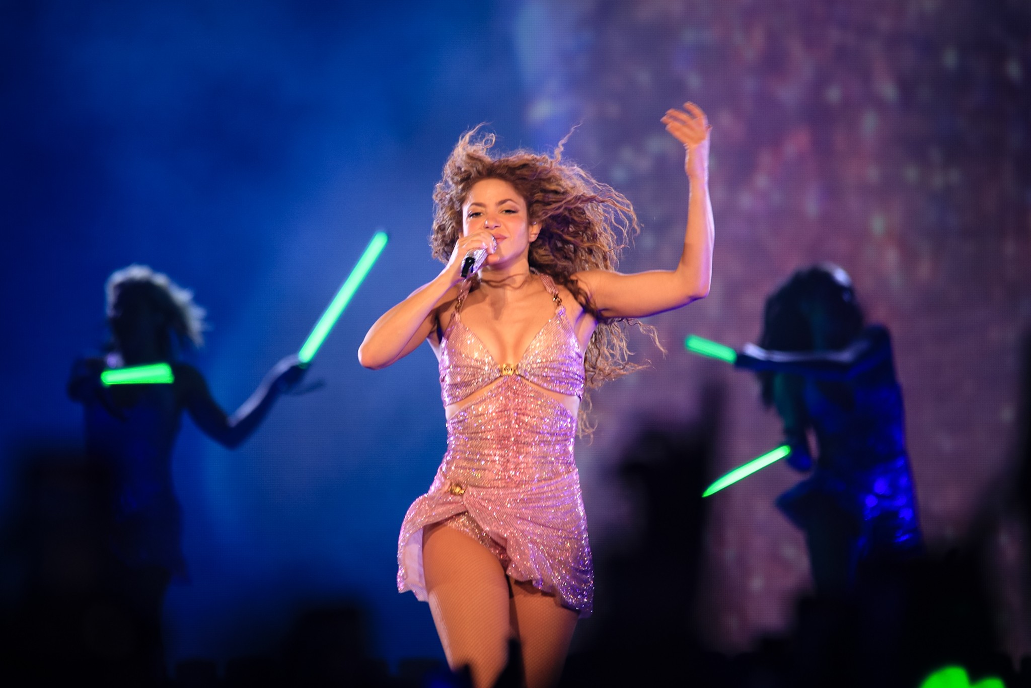 Turnê mundial de 'Las Mujeres Ya No LLoram' de Shakira começou no Brasil, em 2025; relembre