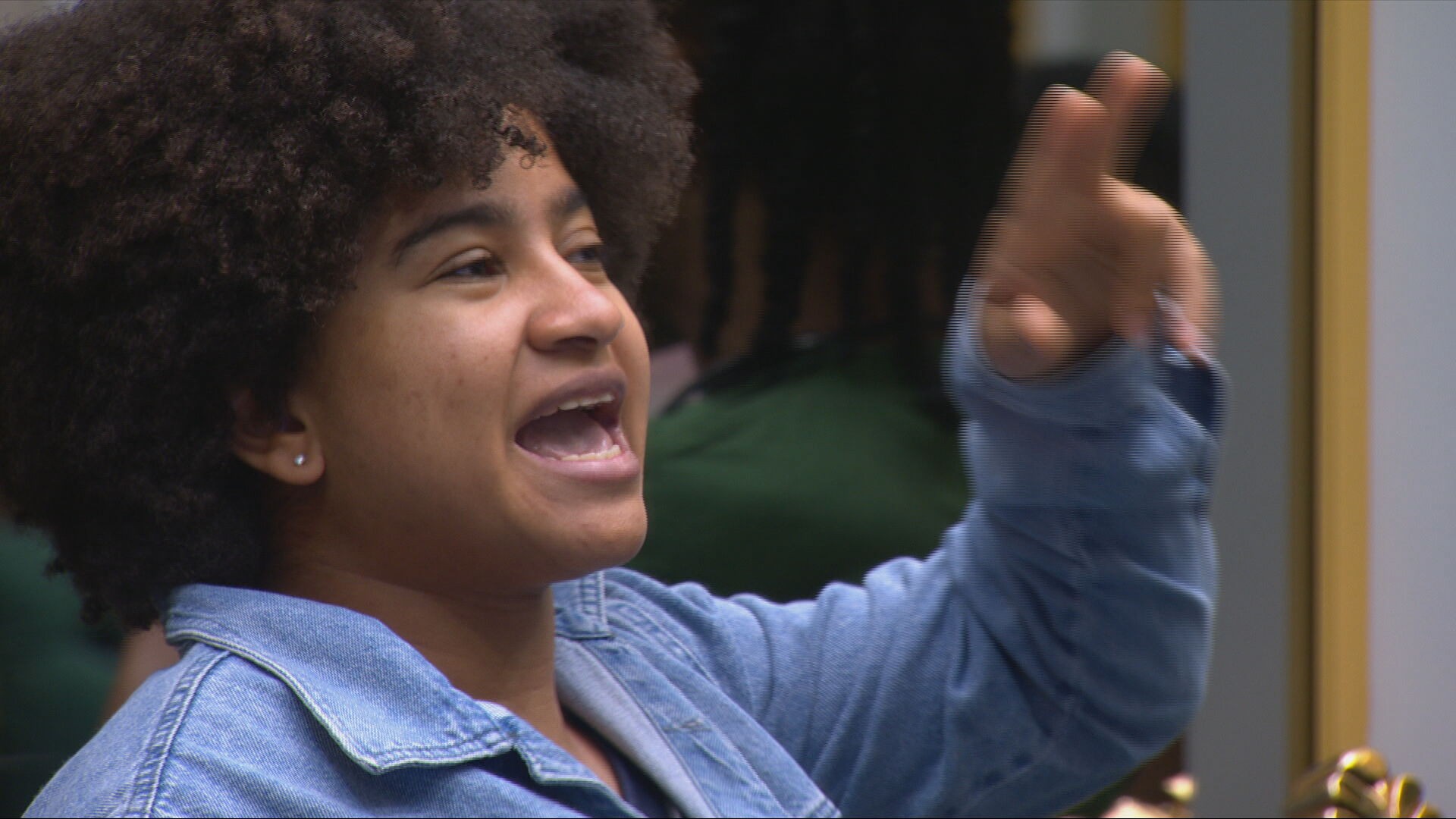 Milena alfineta Jonas Sulzbach após voltar do Paredão: 'Me conta a sensação de fracassar três vez'