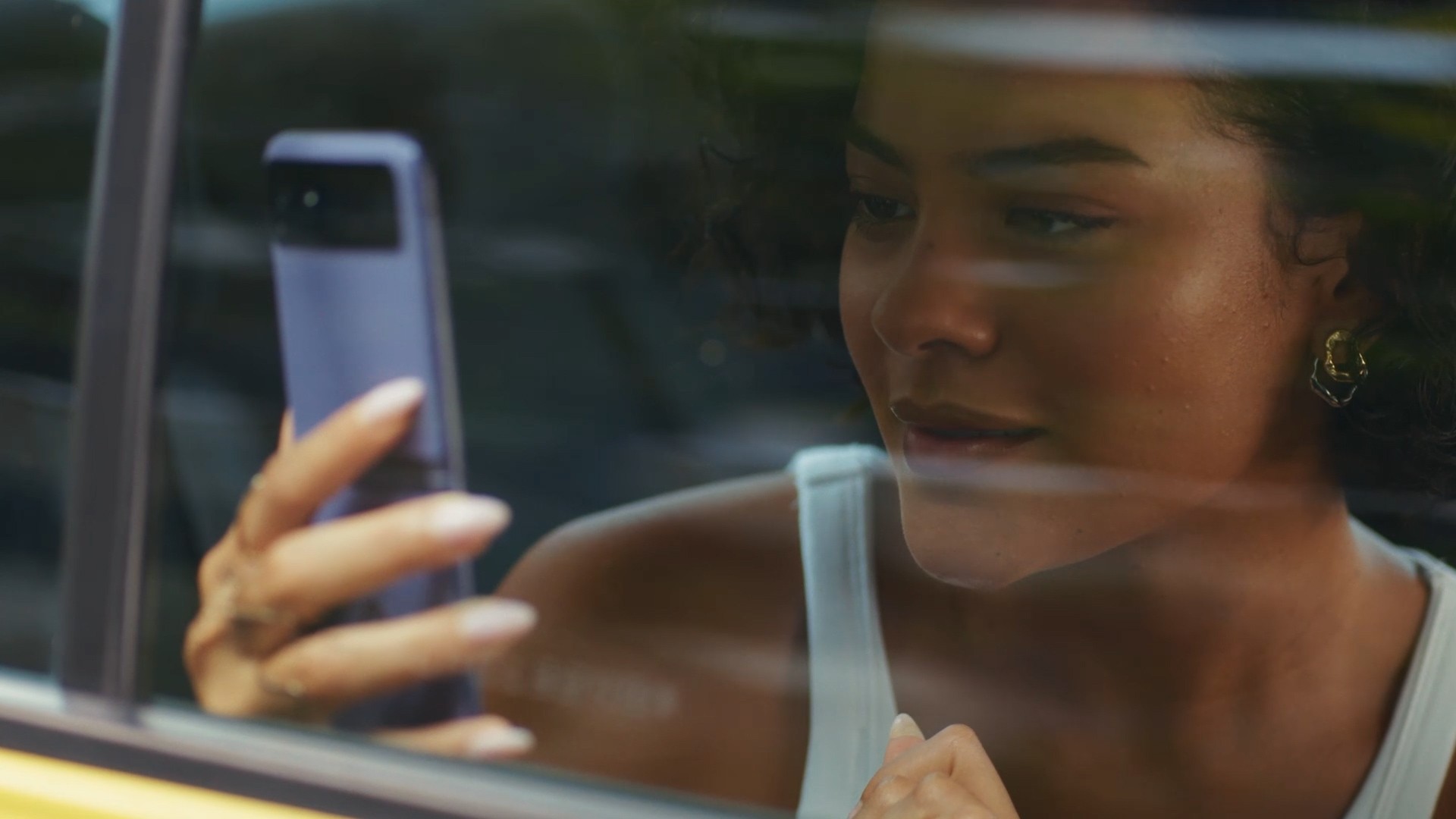 Maria de Fátima liga os pontos, em Vale Tudo, e faz descoberta sobre Marco Aurélio: ‘Te peguei!’