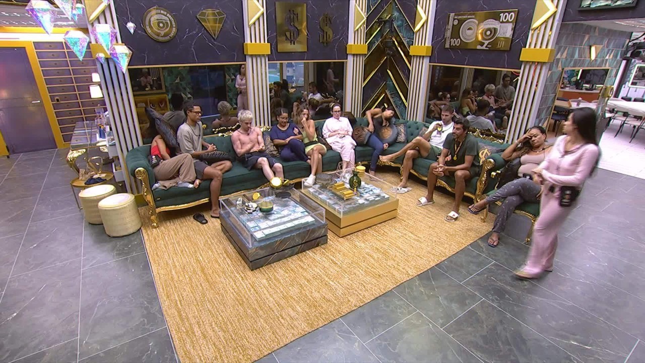 Ana Paula Renault e Alberto Cowboy trocam farpas, e brother reage: 'Que bom que está gravado'