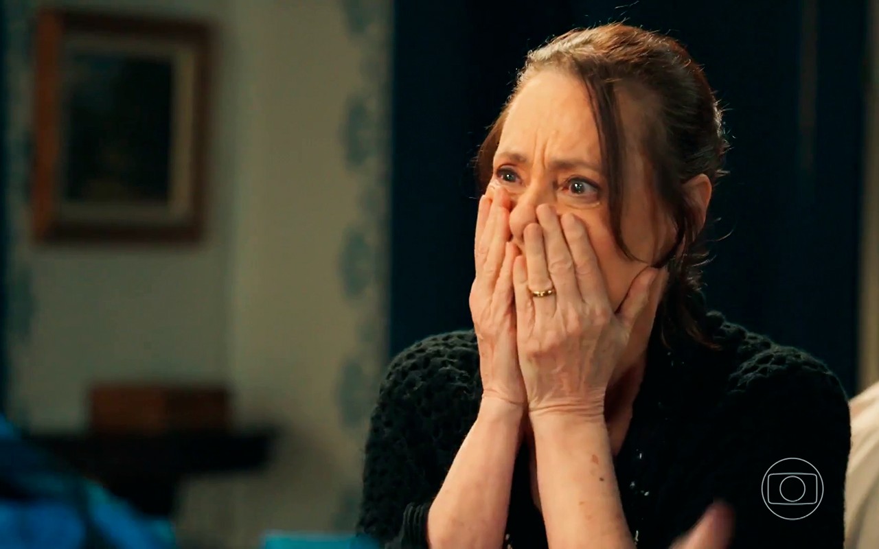 Êta Mundo Melhor!: Rosalinda muda a vida de Cunegundes com segredo do passado