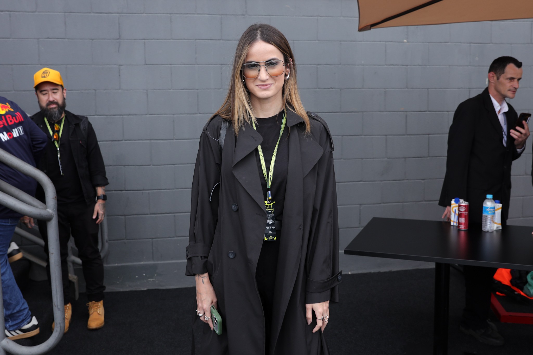 Famosos marcam presença no segundo dia de Fórmula 1 em Interlagos