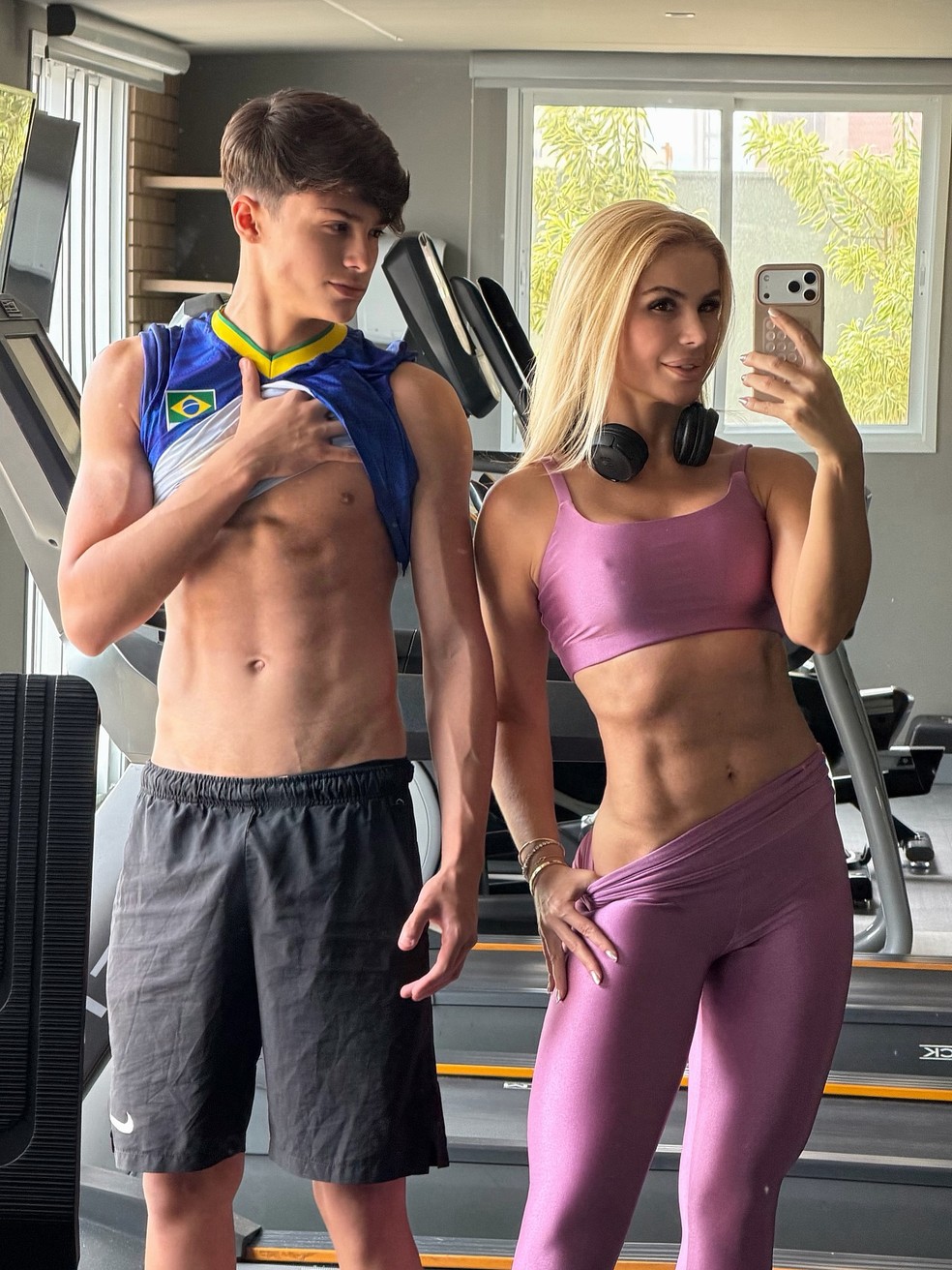 Pricylla Pedrosa e o filho Lorenzo — Foto: Reprodução Instagram