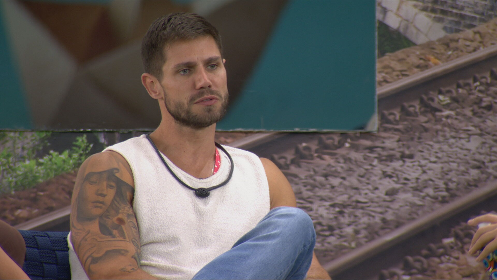 Jonas Sulzbach opina sobre Paredão contra adversários: 'O público que decida quem quiser'