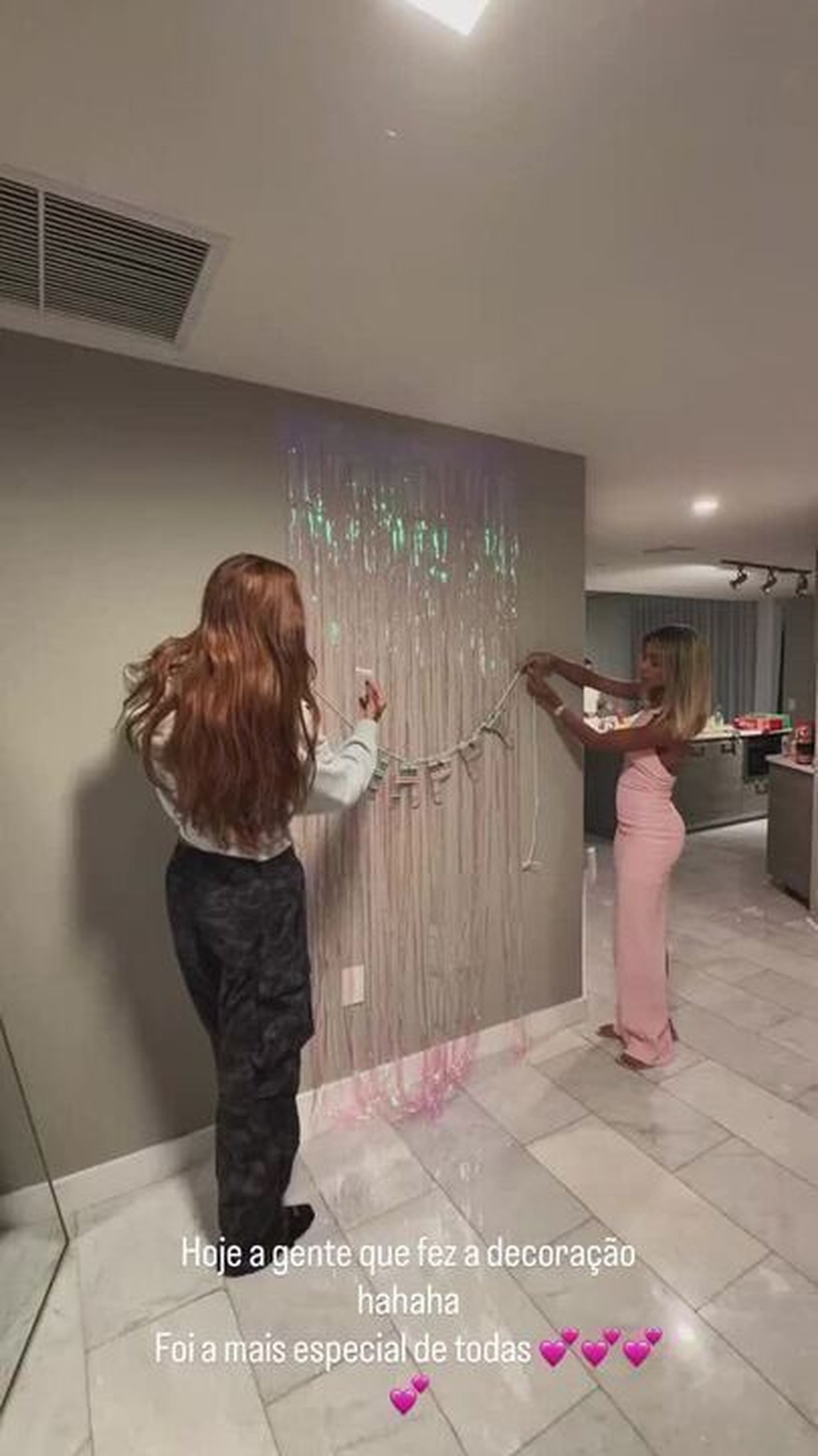 Ludmilla e Brunna Gonçalves mostram detalhes da festa de 10 meses da filha: 'Mais animadas que a Zuri'