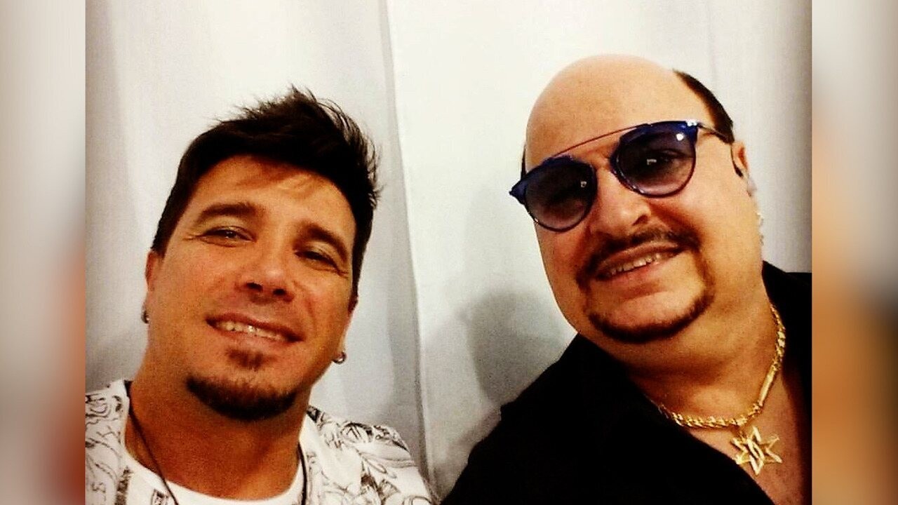 Vocalista do Roupa Nova, Fábio Nestares comenta desafio ao substituir ...