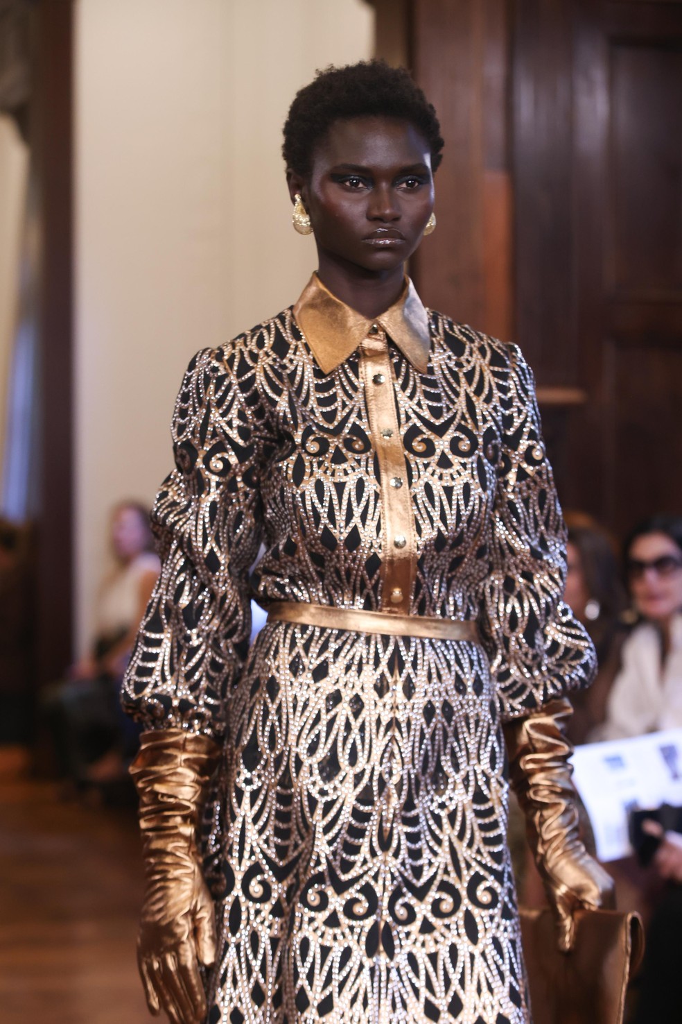 SPFW N59: Patrícia Viera emociona com seu trabalho manual e itens