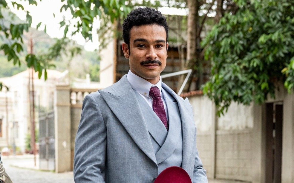 Sérgio Malheiros entra na novela Êta Mundo Melhor! — Foto: Globo/Fábio Rocha