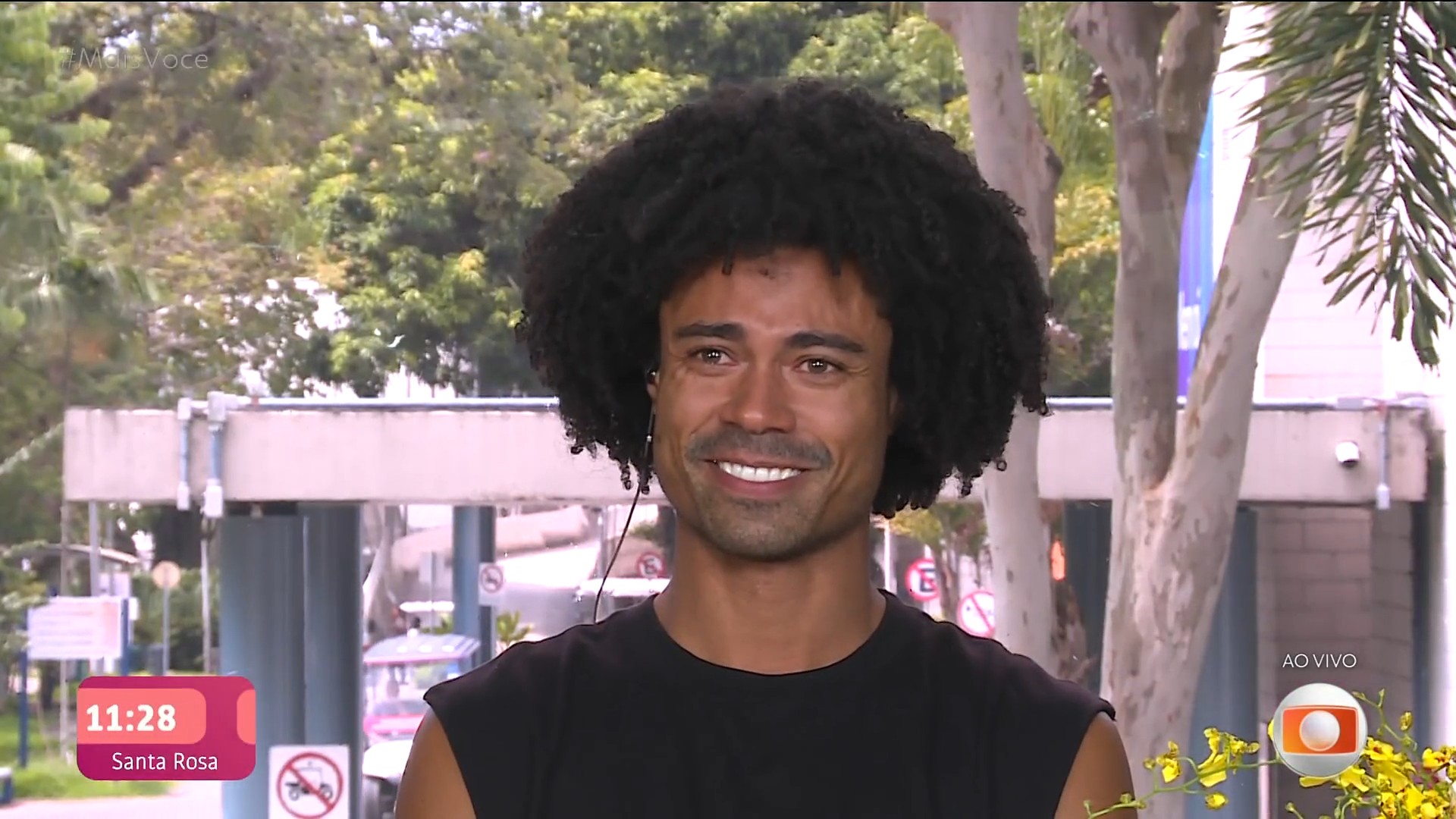 Breno se emociona com vídeo da família e conta relação com avós: 'Maior sorte da vida'