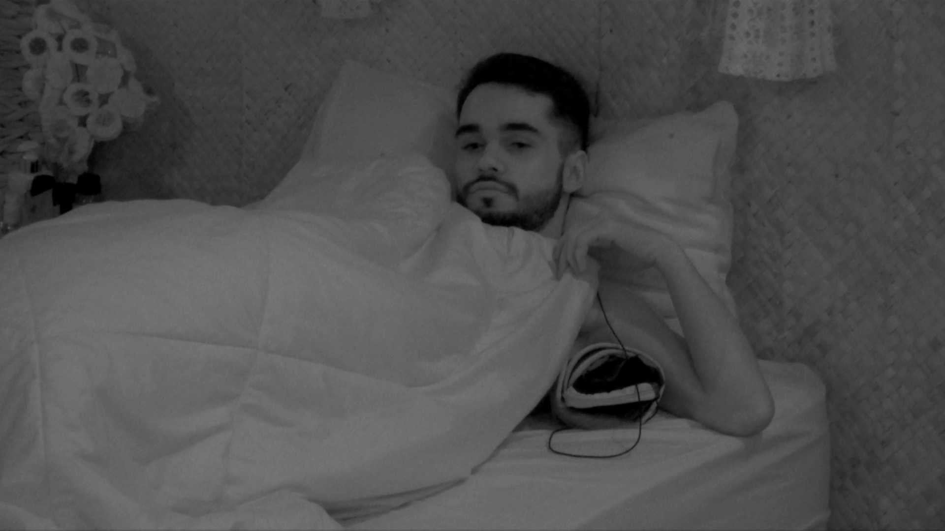 Brothers relembram beijo de João Gabriel e Thamiris, e Renata questiona: 'Pensei que era a fim do João Pedro'