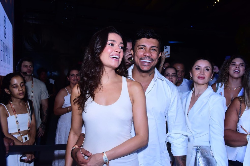 Sophie Charlotte e Xamã curtem festa na Bahia — Foto: Divulgação