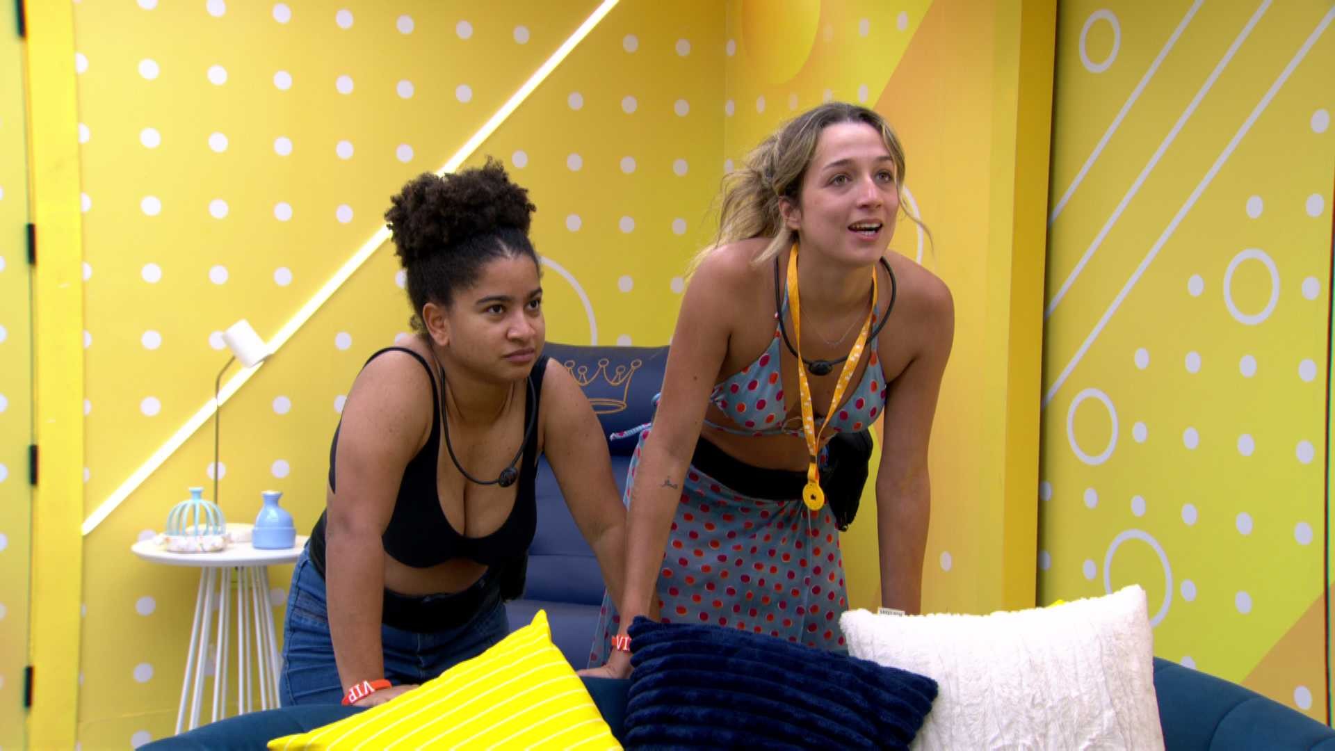 Líder, Samira ativa Espia BBB e ouve conversa sobre brother: 'Juliano já rodou