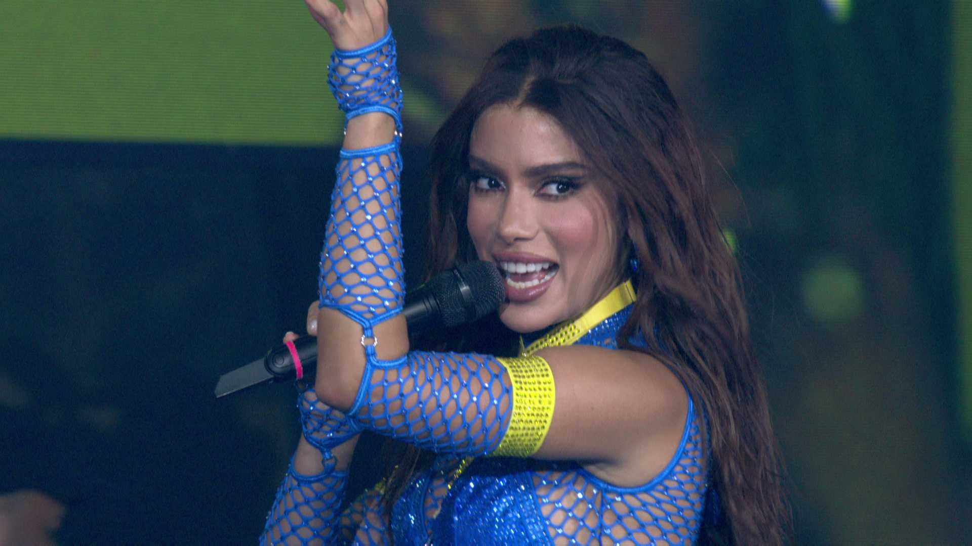 Anitta faz show nas alturas no BBB 26 e internautas ficam 'hipnotizados'