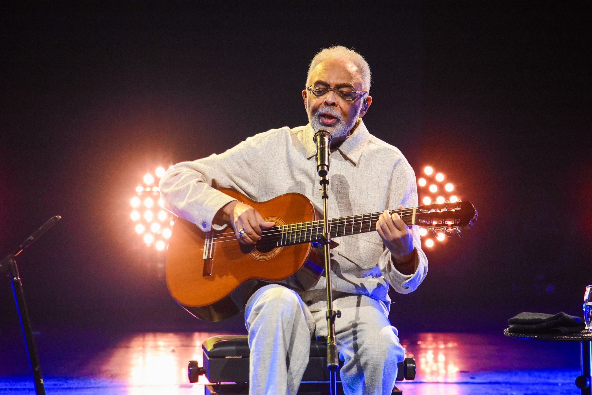 Gilberto Gil encerra turnê ‘Tempo Rei’ com show transmitido ao vivo no Multishow e Globoplay