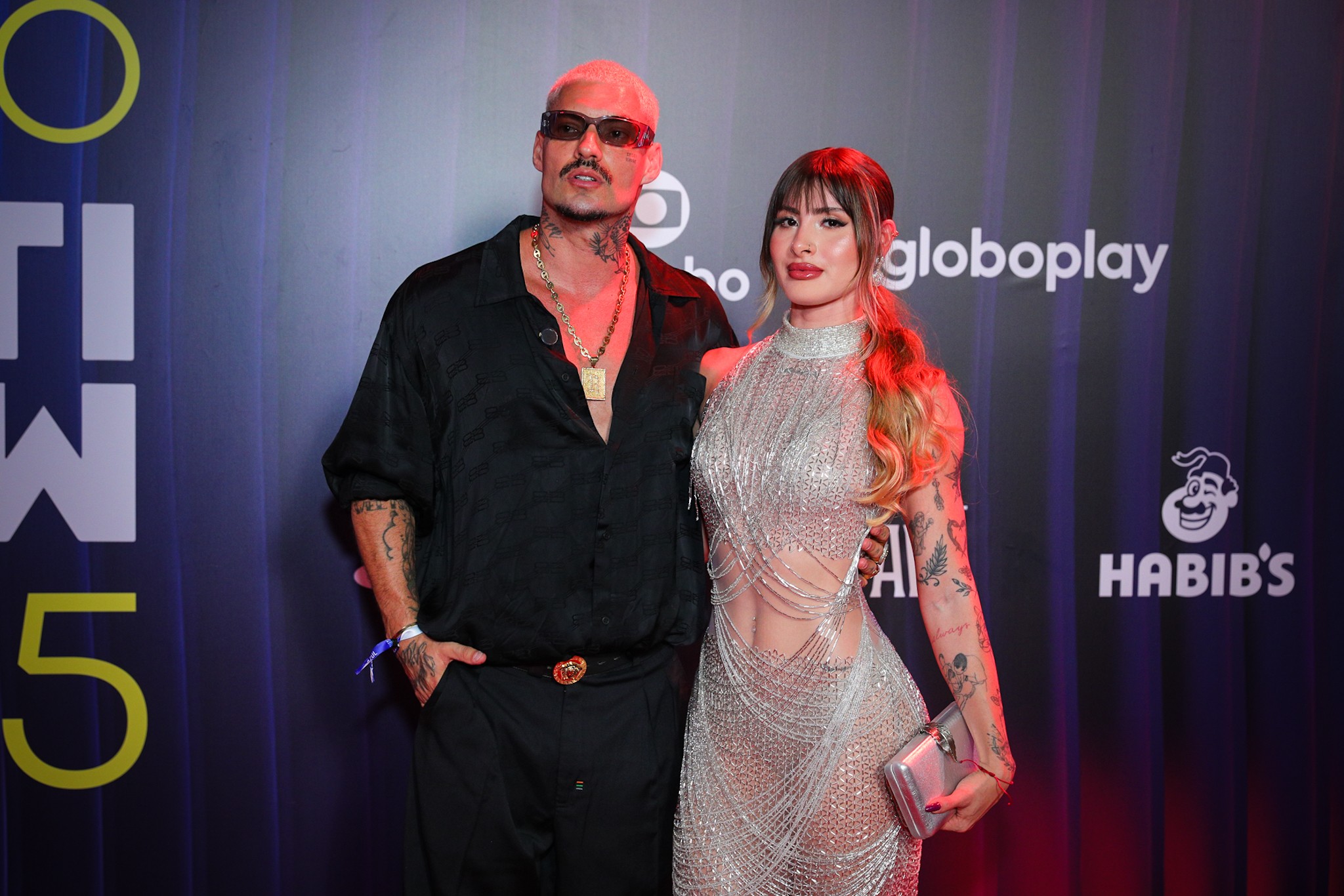 Agatha Sá, noiva de Filipe Ret, aposta em transparência e fala sobre planos de casamento