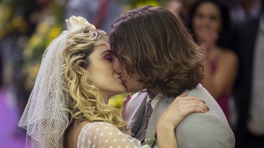 João e Manu se casam ♥ - Foto: (Artur Meninea/Gshow)
