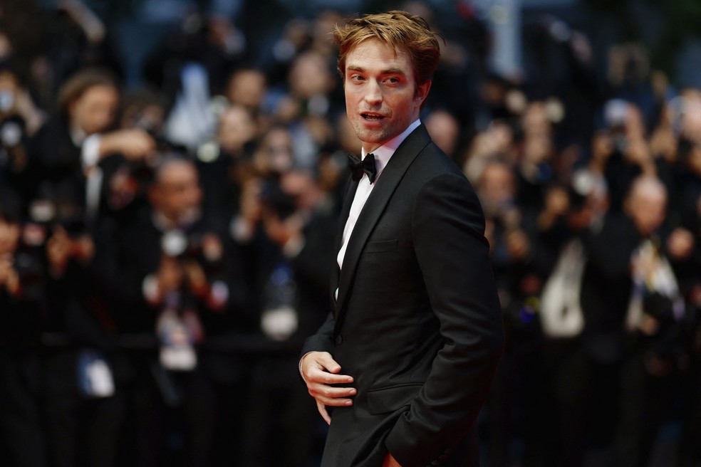 Robert Pattinson no tapete vermelho de Cannes — Foto: Reuters