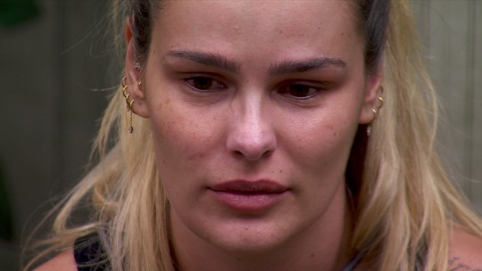 Bin pede para Yasmin considerar atitude para no 'dar a vitria para eles', e sister responde: 'Eles j tm'