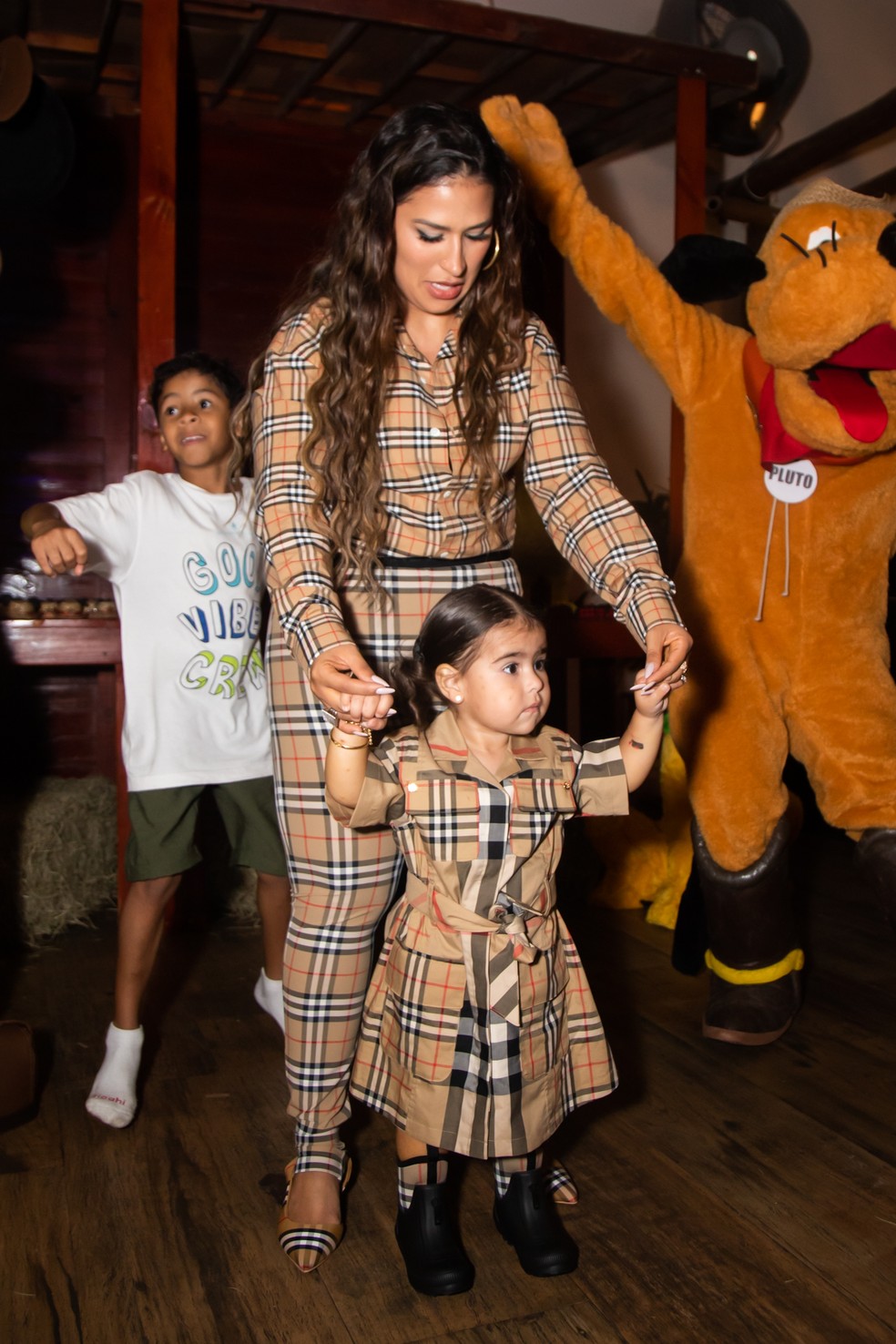 Roupa country shop mae e filha