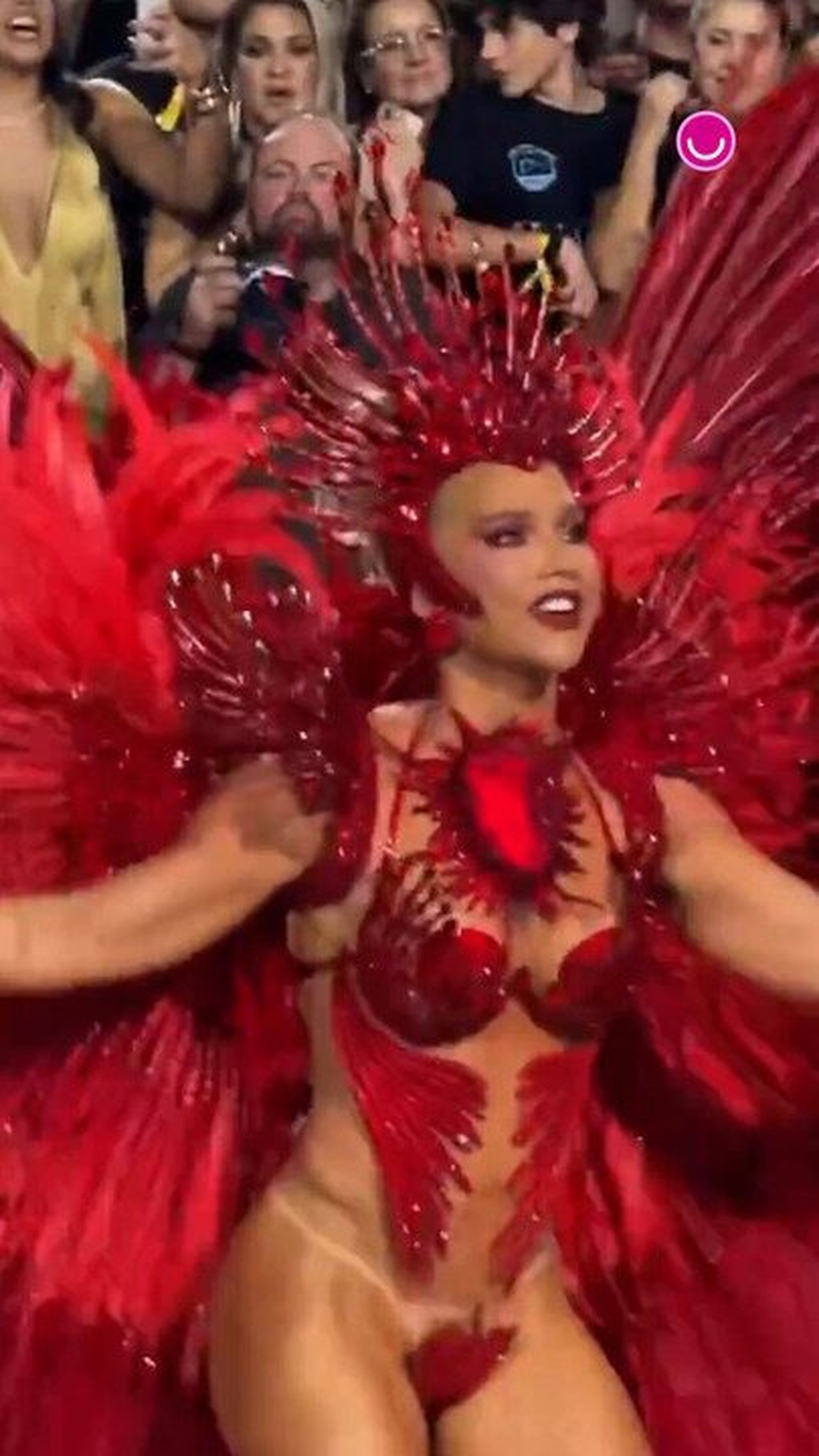 Após maratona de Carnaval, Virginia posta: 'Dia de curtir com família e amigos'