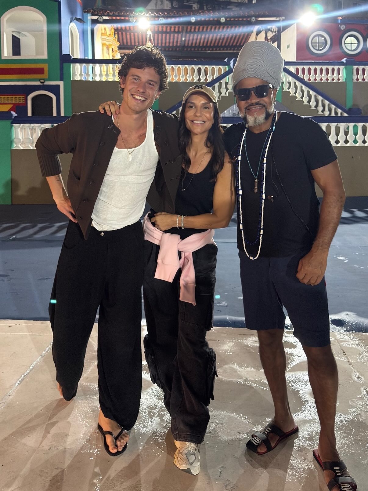 Shawn Mendes canta com Ivete Sangalo e Carlinhos Brown em Salvador
