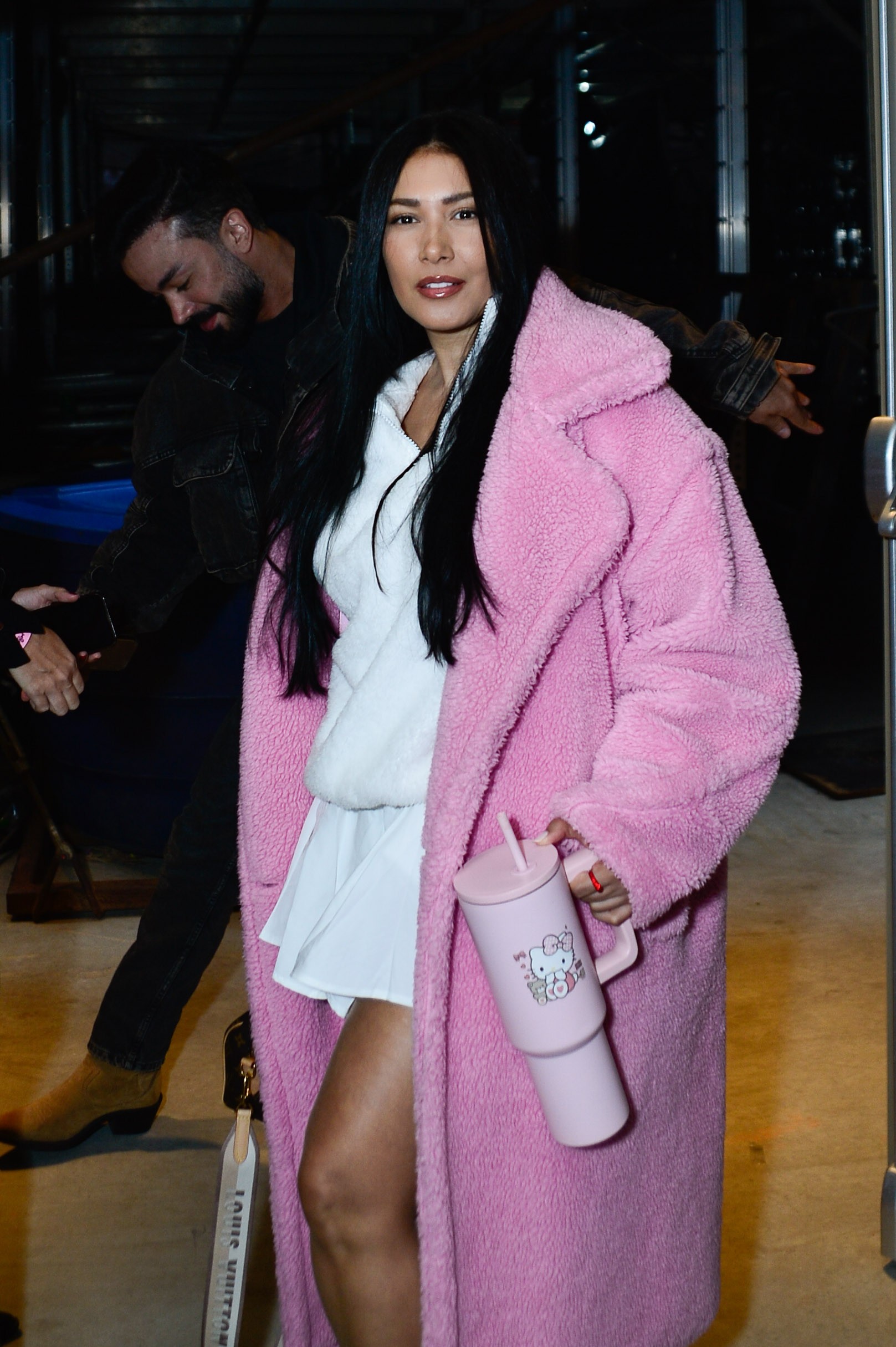 Simaria prestigia show da irmã Simone Mendes em São Paulo