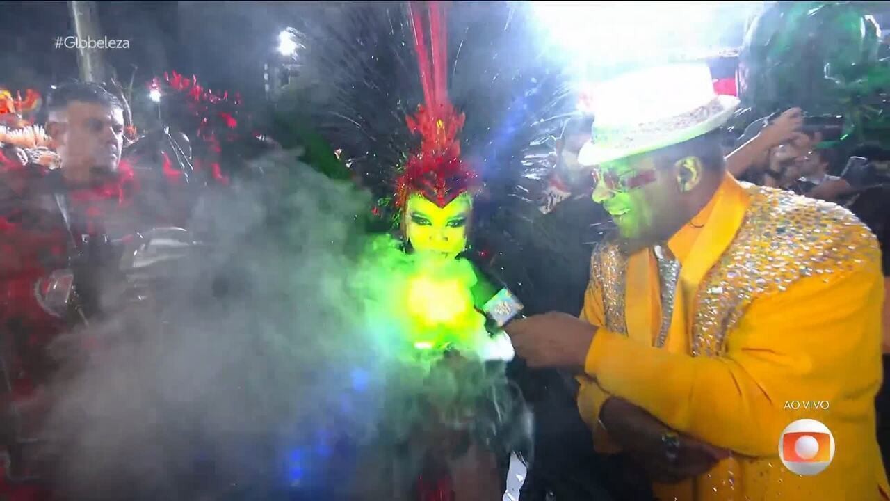 Carnaval: Lexa faz ‘magia’ na Avenida e surpreende com efeito especial em desfile de São Paulo