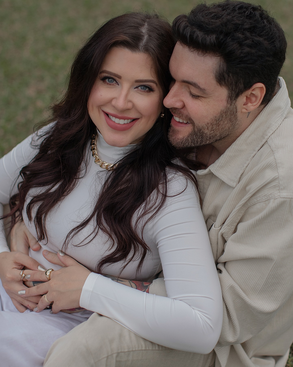 Ex-BBBs Andressa e Nasser anunciam gravidez — Foto: Instagram