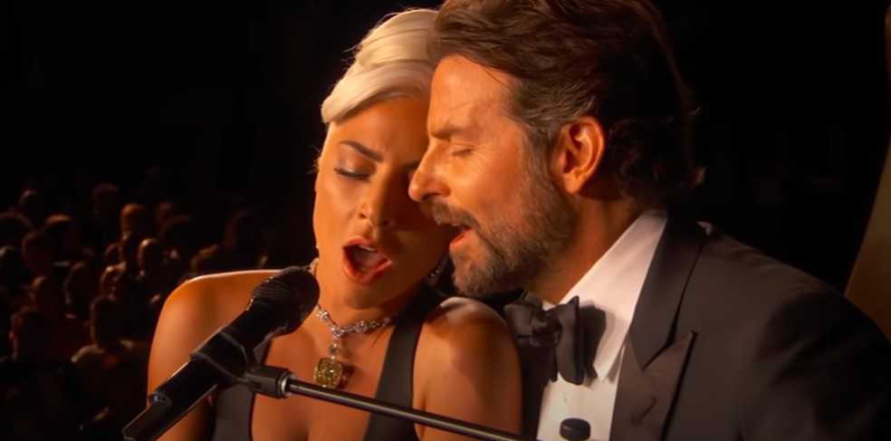 Lady Gaga e Bradley Cooper durante apresentação no Oscar 2019 — Foto: Reprodução
