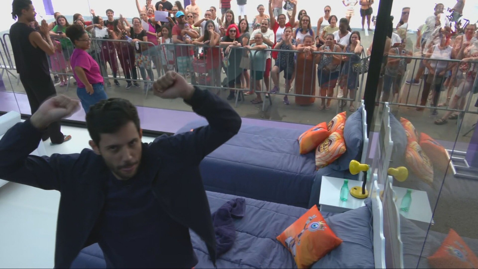 Marcel confirma ao vivo que não vai deixar a Casa de Vidro do Sudeste: 'Eu vou ficar'