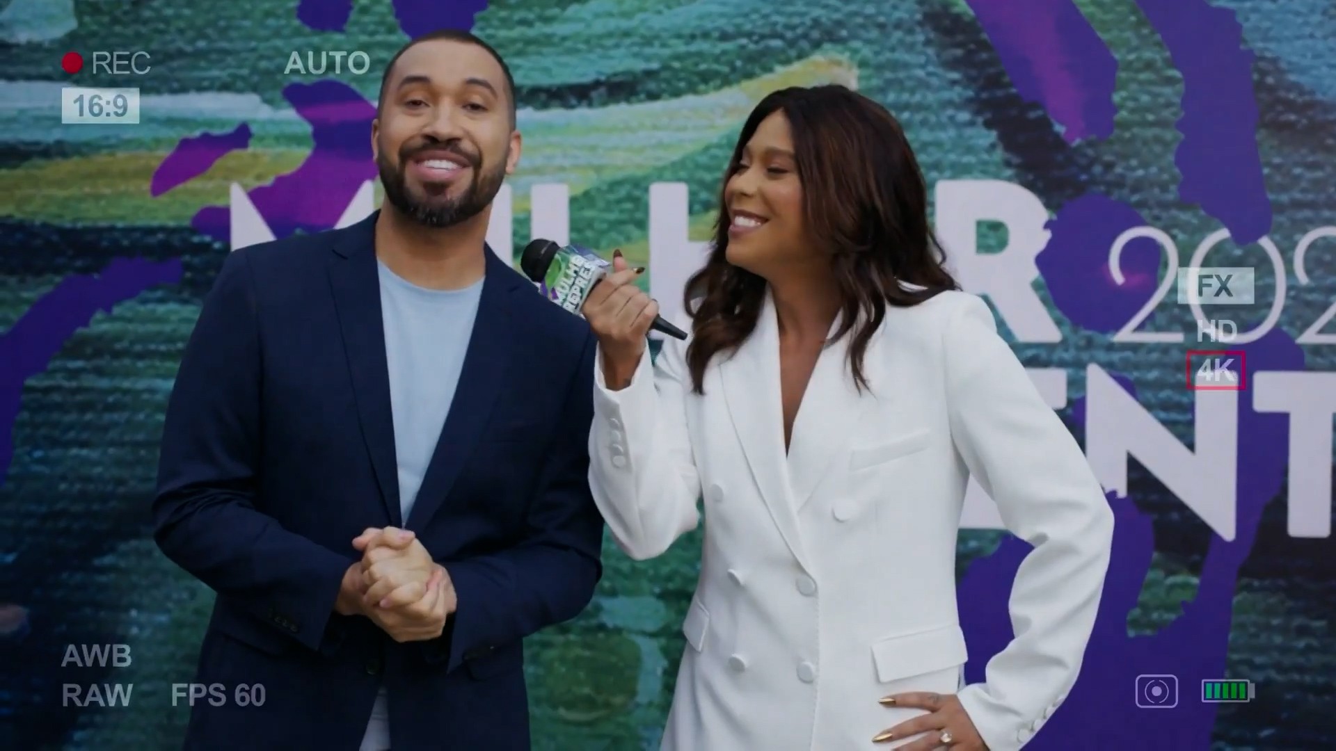 Gil do Vigor e Blogueirinha vibram com participação especial em Vale Tudo; reveja cena e react do ex-BBB