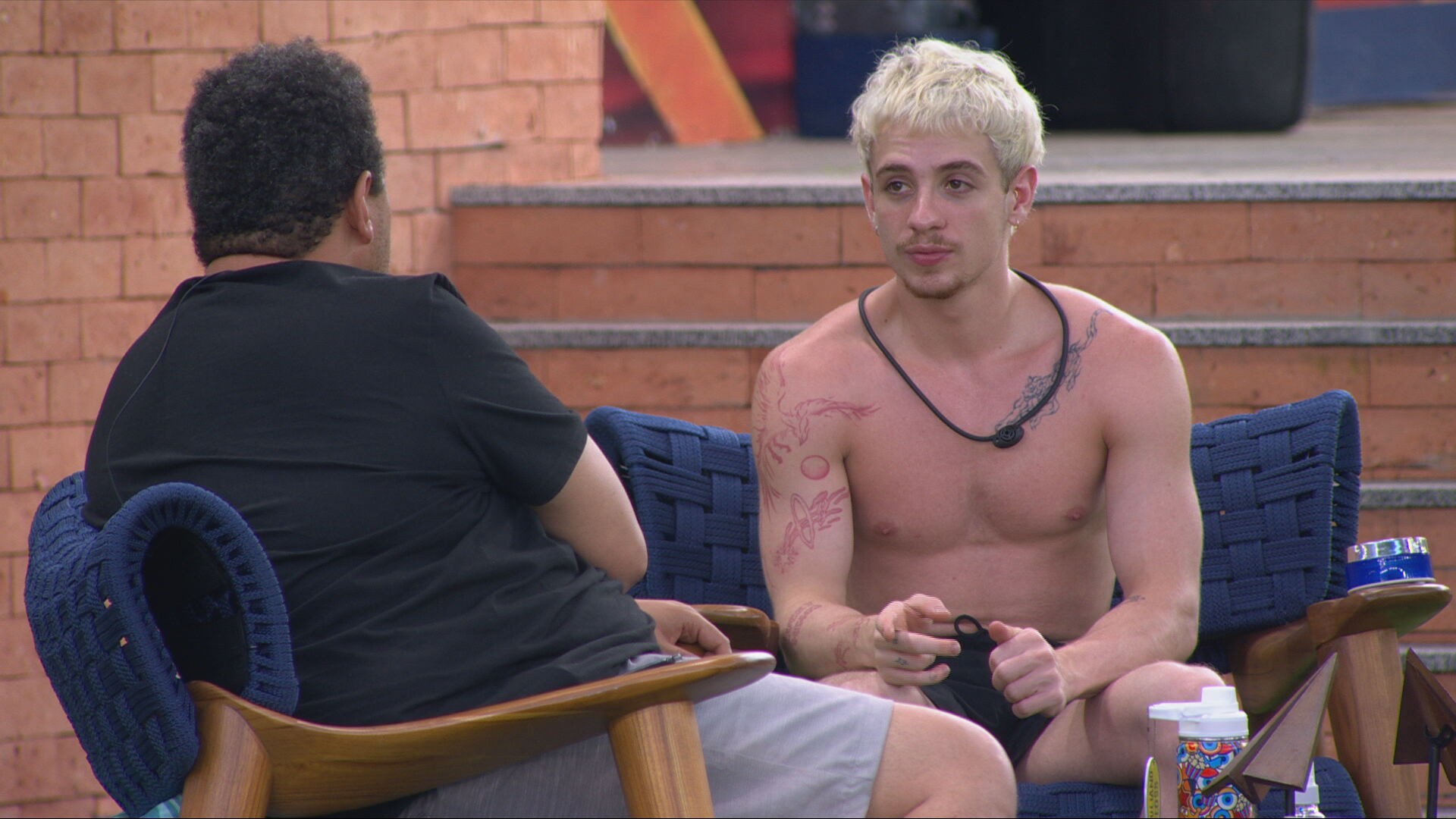 Juliano Floss revela arrependimento após cirurgia plástica: 'Hoje em dia, não faria'